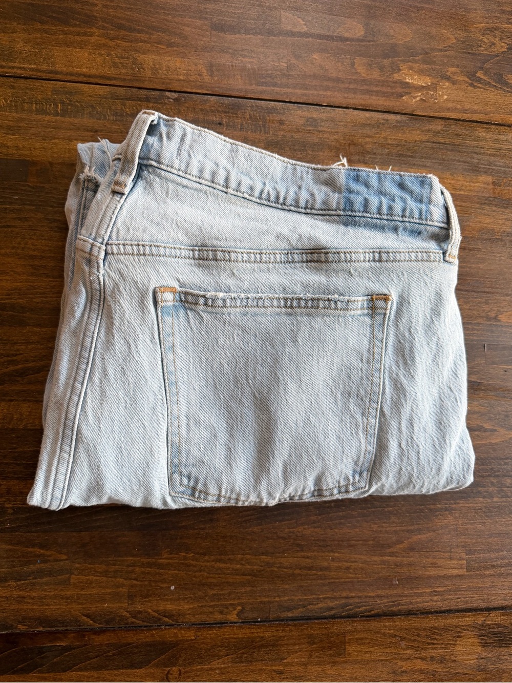 Abercrombie & Fitch Jeans Mens 33x32 The Baggy Low Rise Light Blue Denim Raw Hem